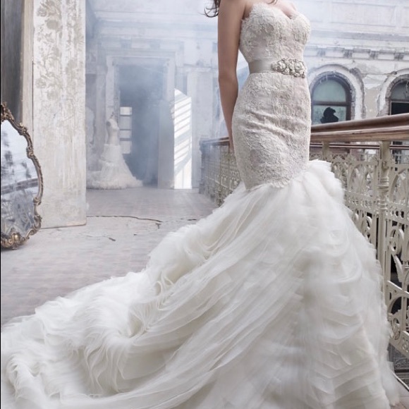 Lazaro wedding dress 3201 - Picture 1 of 6